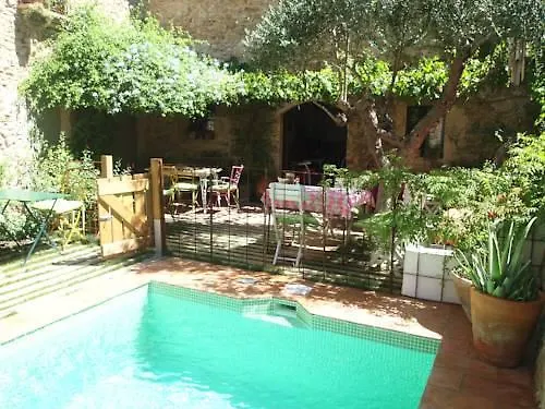 Hotel Casa Migdia Pensjonat Sant Jordi Desvalls