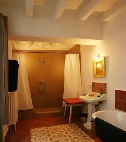 Casa Migdia Pensjonat Sant Jordi Desvalls Hiszpania