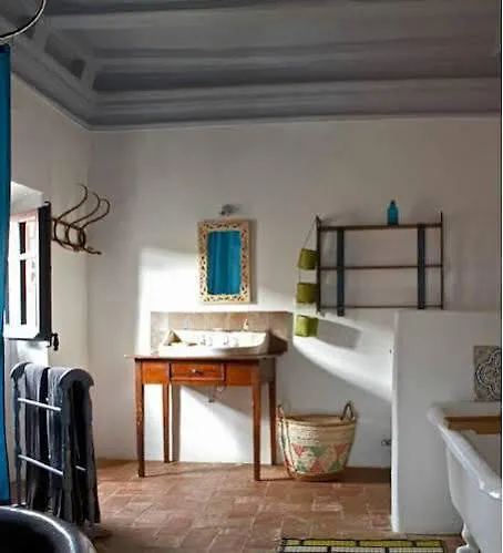 Casa Migdia Pensjonat Sant Jordi Desvalls 0*,